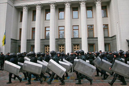 В «Правом секторе» сообщили о готовности штурмовать здание Верховной Рады