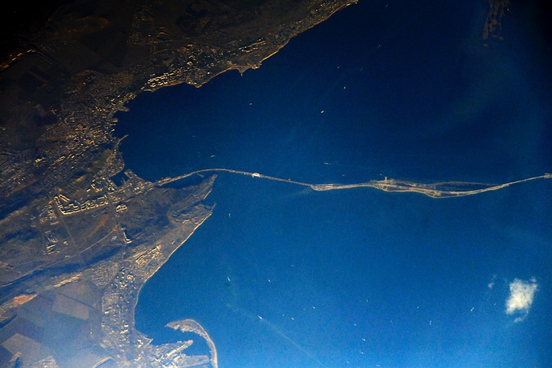 Севастополь и Крымский мост - на предновогодних снимках из космоса [фото]