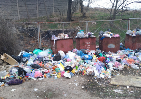 Куда в Севастополе жаловаться, если не вывозят мусор