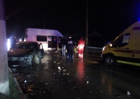 В лобовом ДТП в Севастополе пострадали три человека [фото] 