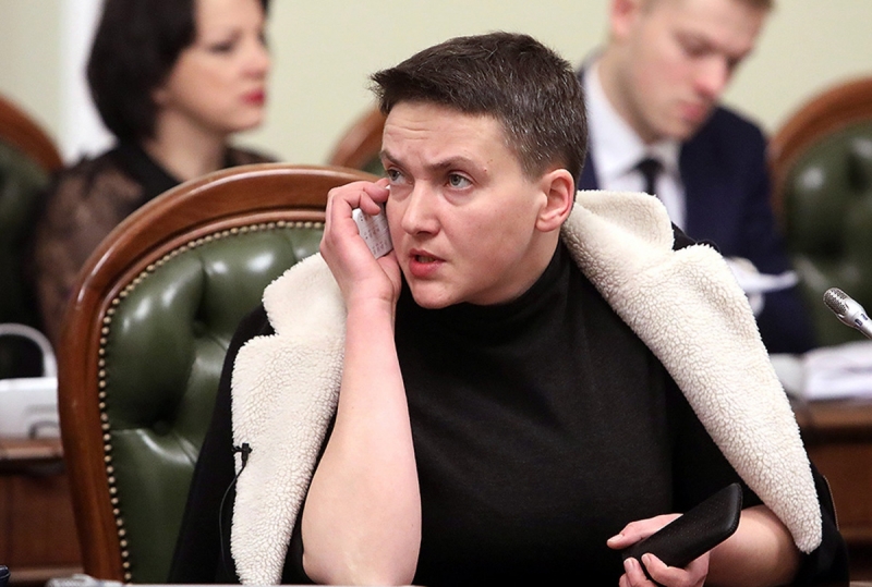 Савченко лишили депутатской неприкосновенности и задержали
