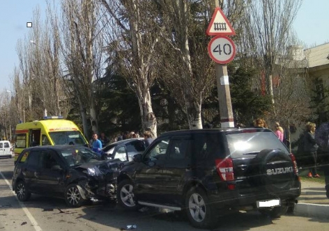 В тройном ДТП на улице Балаклавы пострадали два водителя [фото]