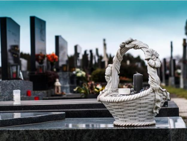 В последний путь: как изменились цены на похороны в Симферополе
