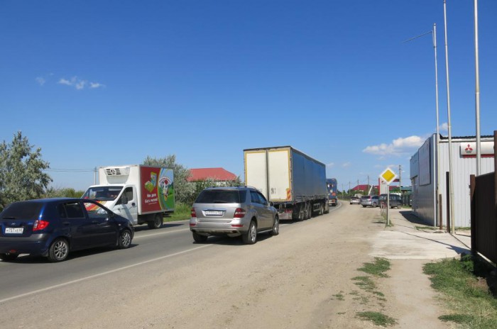 В Крыму дали рекомендации автотуристам в связи с открытием моста 