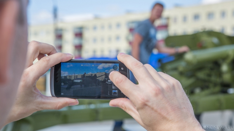 «Ваш телефон – для них улика»: на границе с Украиной крымчан подстерегают неожиданные опасности