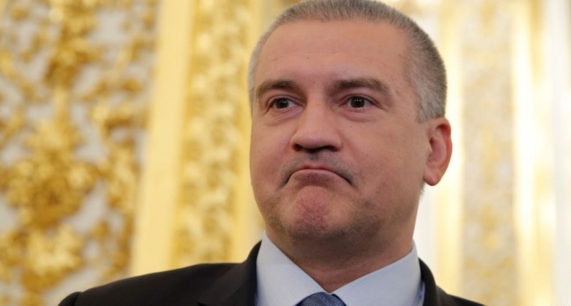 Аксенов не ответил на вопрос об отставке главы МВД