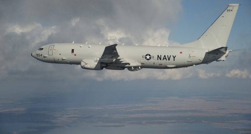 Американский военный самолет провел многочасовую разведку у берегов Крыма