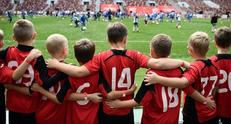 Школьную физкультуру в Севастополе могут заменить уроки футбола