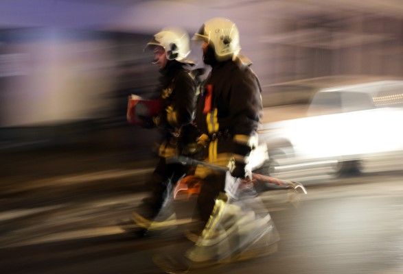 Пожар из-за молнии предотвратила в Севастополе сотрудница Росгвардии