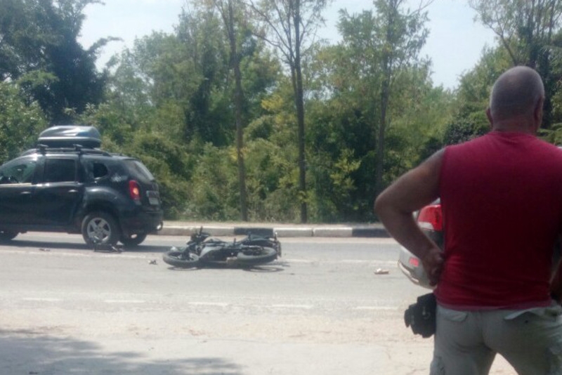 Смертельное ДТП в Севастополе: разбился мотоцикл, погибла девушка (фото 18+)