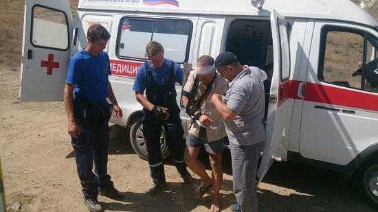 В Крыму перевернулся ГАЗ - пострадали три человека [фото]