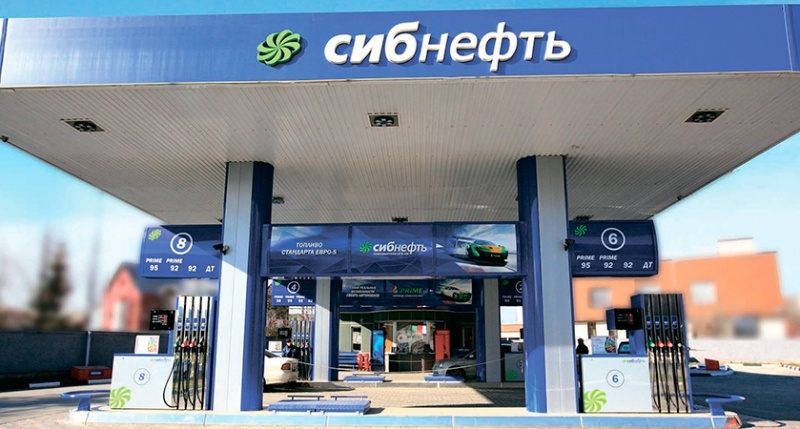 Заморозка цен на бензин вызвала дефицит топлива на сибирских АЗС