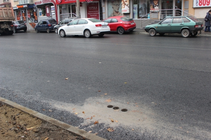 Остались ямы и трещины: как отремонтировали дорогу на проспекте Кирова