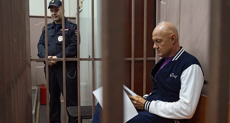 Аксенов решил не увольнять задержанного за взятку Нахлупина 