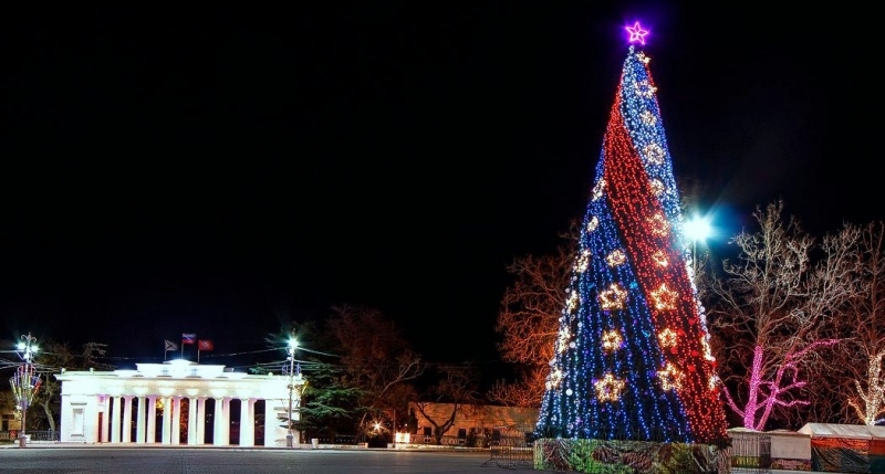 Главную елку Севастополя откроют 22 декабря