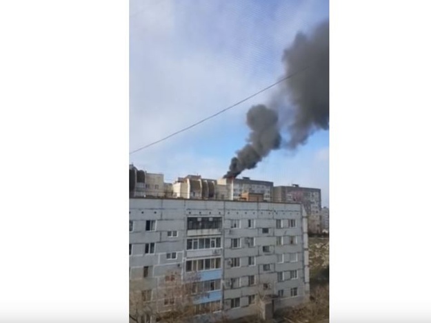 Видеофакт: в Крыму в многоэтажном жилом доме прогремело несколько взрывов