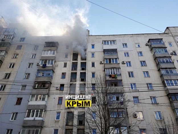 Эвакуировали 10 человек: в Симферополе горела жилая девятиэтажка