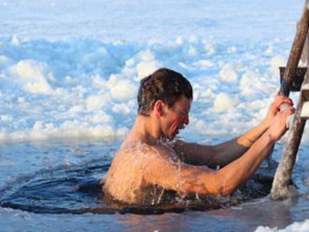 Смыть грехи в Крещения Господня: полный список мест для купания в Крыму