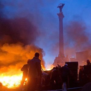 Мнения: Российские политики и журналисты о событиях в Киеве