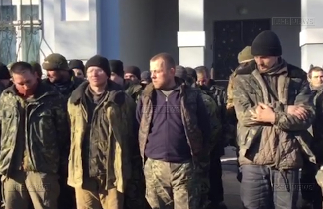 Ополченцы ЛНР и ДНР обменялись пленными с ВСУ под Луганском