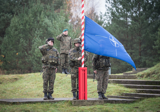 Столтенберг: НАТО реформирует армию Украины