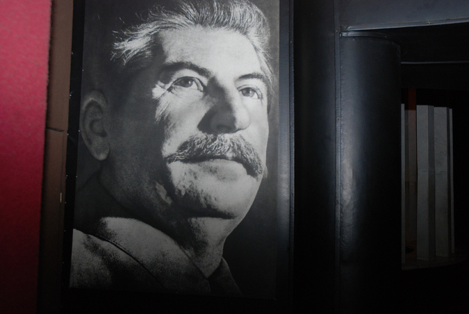 Порошенко обвинил Сталина в развязывании Второй мировой войны