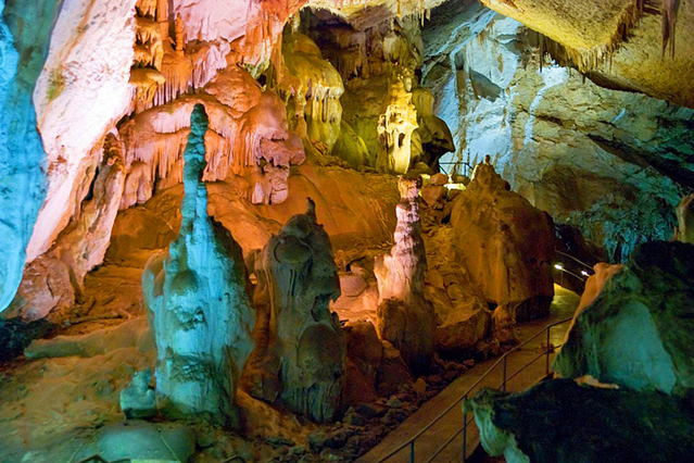 Достопримечательности Крыма: Мраморная пещера