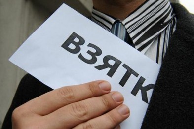 Севастопольская юридическая фирма оштрафована на 1 млн руб за попытку дать взятку следователю