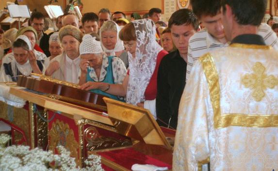 Христиане Крыма смогут поклониться мощам Святой Матроны