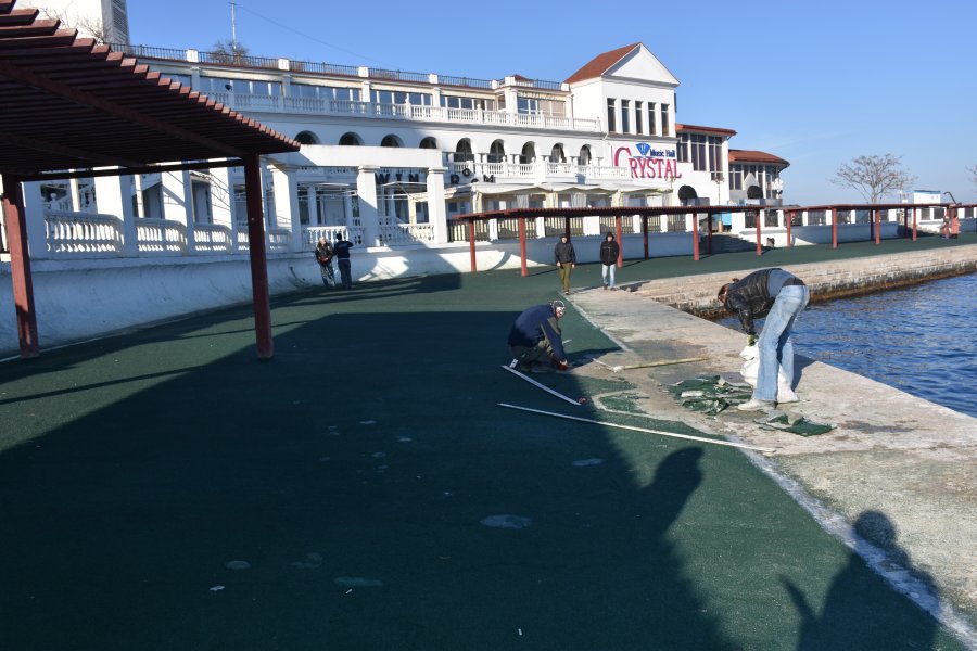 Из-за покрытия пляжа Хрустальный в Севастополе подрядчиком займется следком