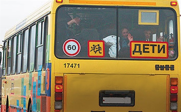 Переполненный детьми автобус попал в ДТП на керченской трассе