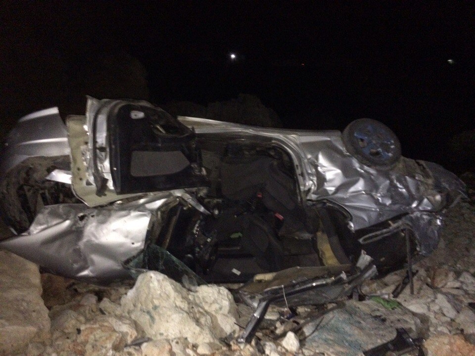 В Севастополе автомобиль упал с 20-метрового обрыва [фото]