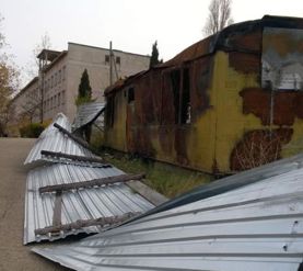 В школу через котлован - в Севастополе осталась без забора скандальная стройка