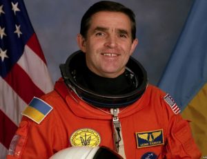Первый космонавт Украины выступил резко против планов Киева о переносе Дня космонавтики
