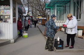 Сквер на площади Захарова очистят от киосков