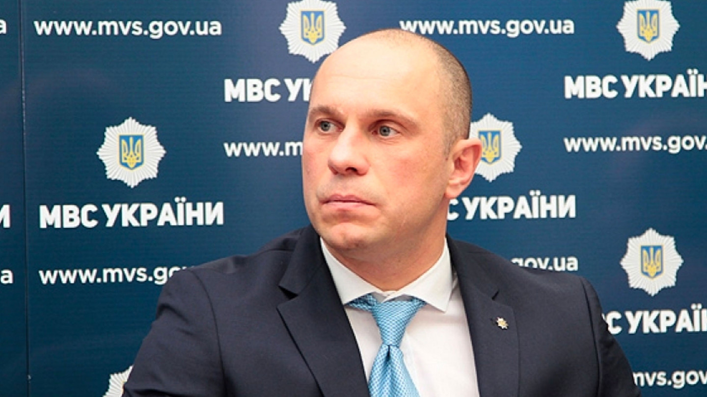 Советник Авакова считает, что Украине надо сломить гордыню