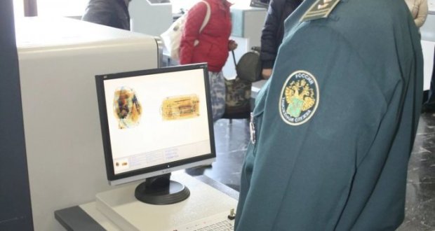 В аэропорту Симферополя задержали мужчину, пытавшегося провезти наркотики