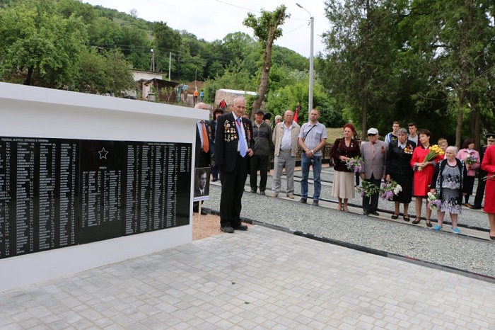 В Севастополе восстановлено только одно братское кладбище