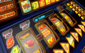 'Игровые автоматы на реальные деньги с выводом на карту'