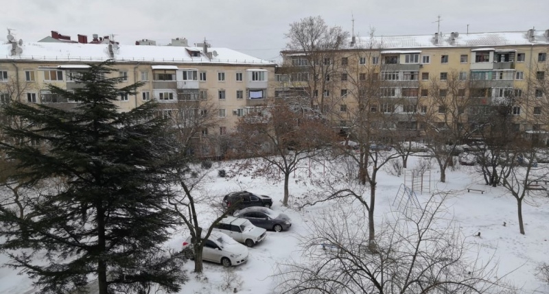 Севастополь за неделю до весны накрыло снегом