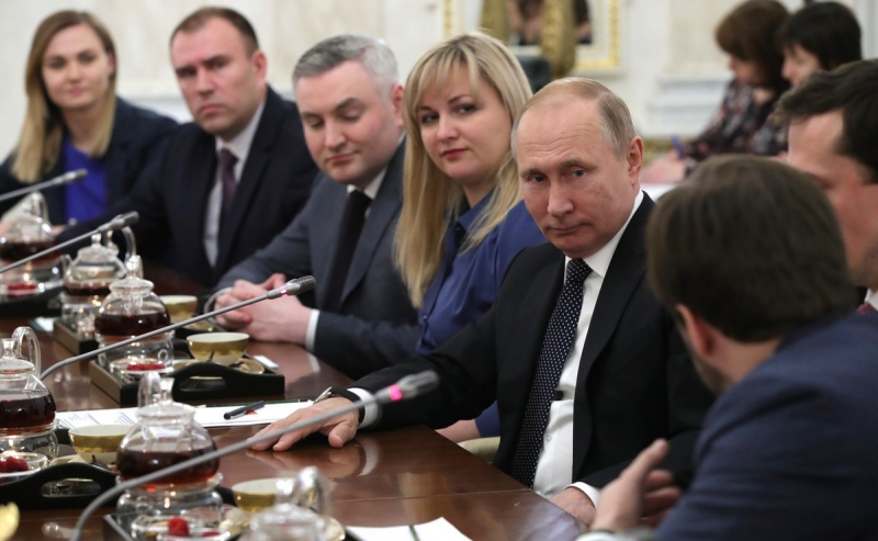  Какое будущее посулил Путин победителям конкурса «Лидеры России» 