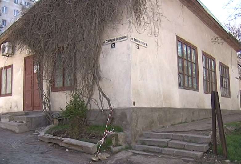 Севастопольский коммерсант выгоняет музей Станислава Чижа на улицу