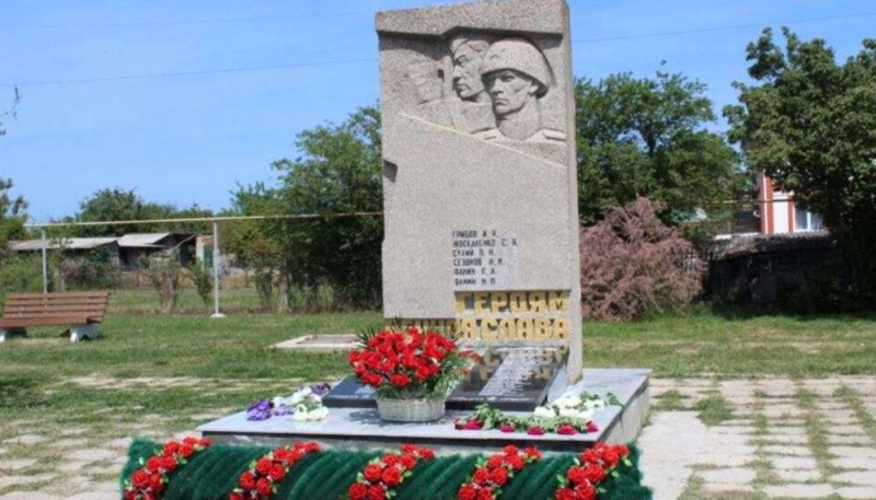 Как татары и русские героев делили