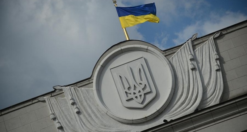 Депутат Рады призвал Зеленского снять блокаду Крыма и Донбасса 