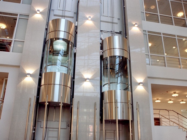 Грандиозное обещание: в Симферополе до конца года отремонтируют почти три сотни лифтов