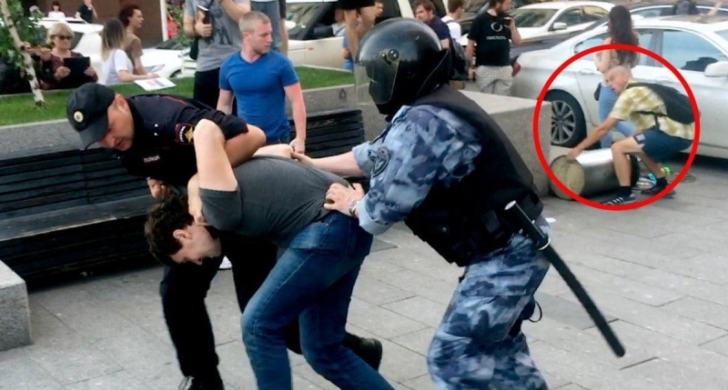 Мосгорсуд утвердил приговор Коваленко, бросившему урну в полицию