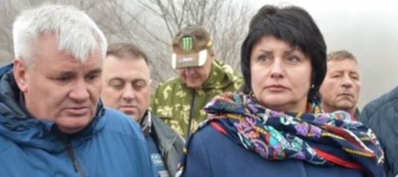 Лобач поддержала противников снюса и "веселящего газа"