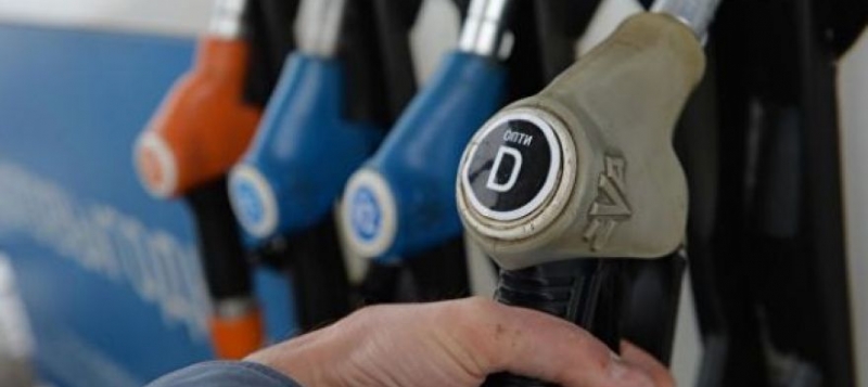 В Крыму сеть заправок снижает цены на газ и дизтопливо