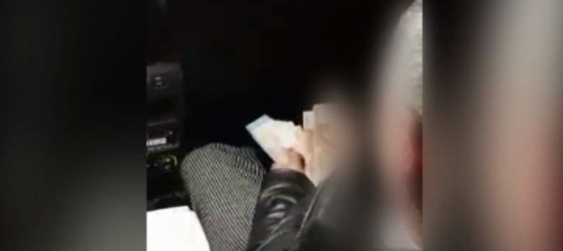 В Крыму нетрезвый водитель пытался подкупить сотрудников ГИБДД [видео]