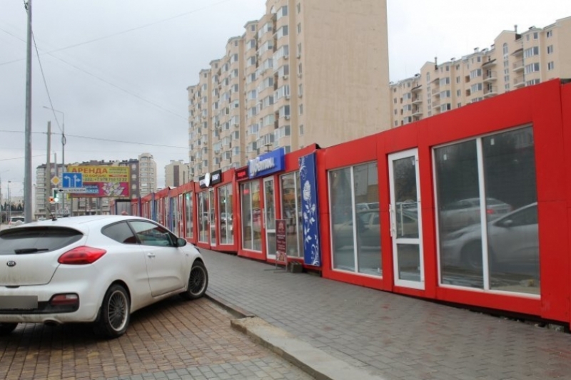Ларьки на Столетовском пр-кте в Севастополе демонтируют — горхоз